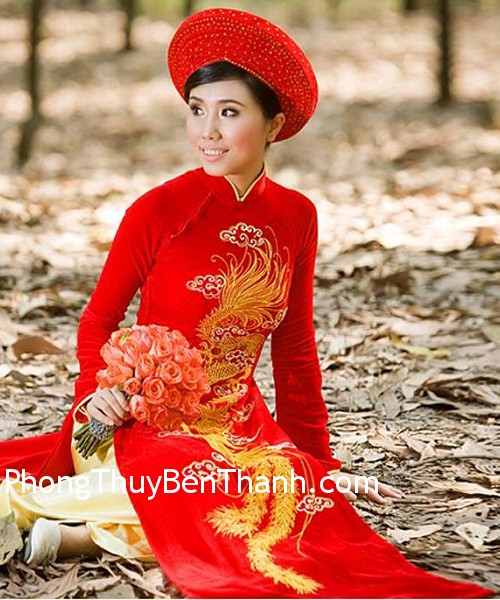 Cô dâu nên mặc áo cưới màu đỏ