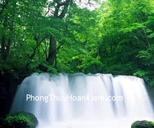 Treo tranh sơn thủy