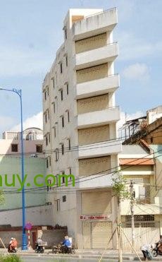 Phong thủy cho nhà quá cao so với xung quanh