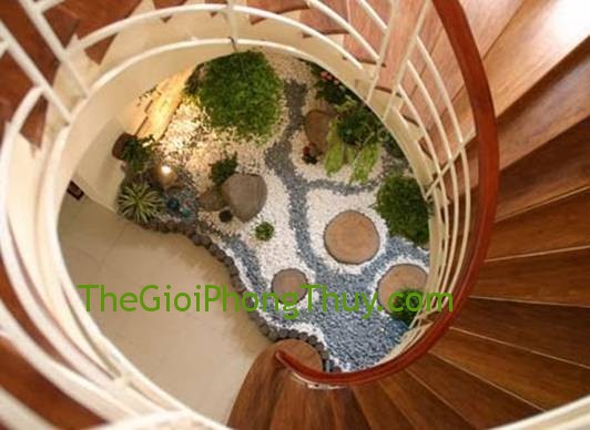 Cách bố trí giếng trời cân bằng khí cho nhà ở