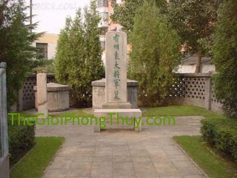 Chọn vị trí mộ như thế này là hại con cháu 3 đời sau