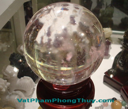 thuy tinh cau Những vật phẩm phong thủy hóa sát, trừ tà phổ biến   P.3
