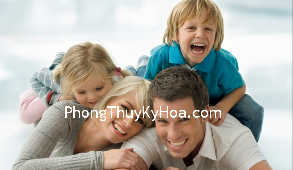 family 1 Ở với chồng vì lợi ích của con