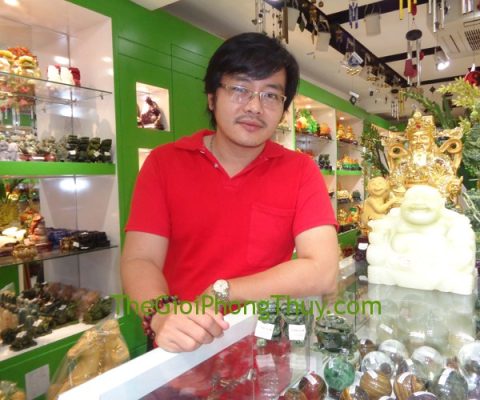 Anh Tùng - khách hàng mua cặp Tỳ hưu lam ngọc FHM121, Thiềm Thừ lam ngọc nhỏ FHM029 và mặt Tỳ Hưu ngọc Đông Linh vảy rồng FS932