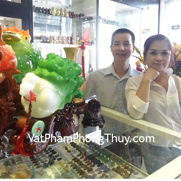 Anh Hoàn - khách hàng mua thiềm thừ xanh, bắp cải, bình hồ lô, bông thạch anh tím, vòng tay mẫu đơn