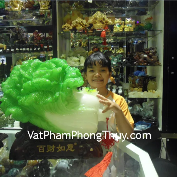 Bạn Ngân - khách hàng mua tượng bắp cải lớn H173G