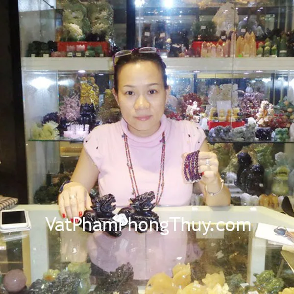 Chị Thúy - khách hàng mua Cặp tỳ hưu thạch anh đen HM011, Chuỗi thạch anh tím S6133-S4-600, Chuỗi thạch anh tím S6133-S4-615