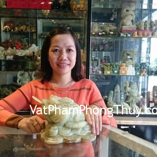 Vợ Anh Trường - Khách hàng mua Thiềm thừ Tây Tạng Khủng CTT-L