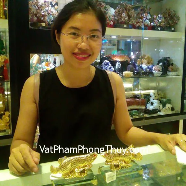 Chị Linh -khách hàng mua cá kim long H292G