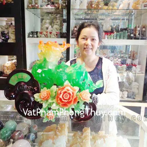 Chị Bình - khách hàng mua Tỳ hưu xanh mẫu đơn H111G