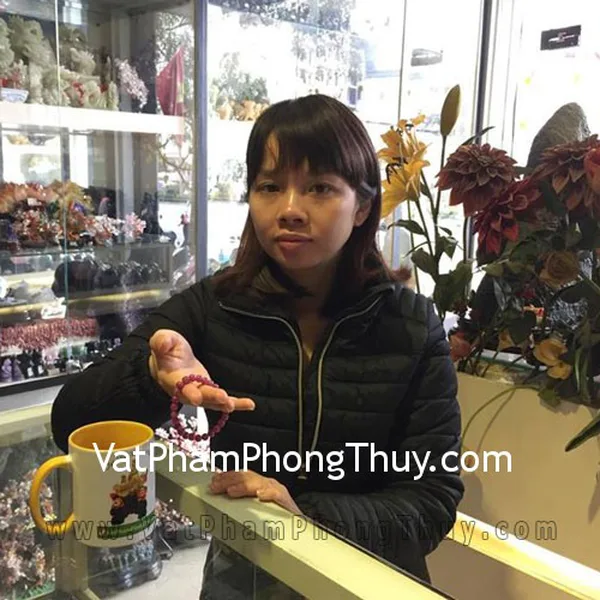 Chị Linh- khách hàng mua chuỗi Ruby S6248-17010