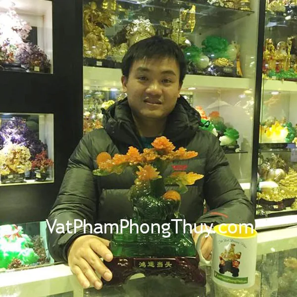 Anh Đông -khách hàng mua tượng gà xanh G023A