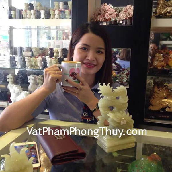 Chị Tú-Khách hàng mua Rồng cẩm thạch nhỏ N075