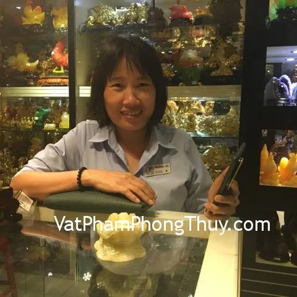Chị Trang - khách hàng mua thiềm thừ Cẩm Thạch Tây Tạng chuẩn CTT-S