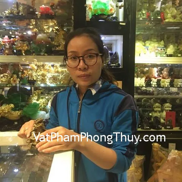 Chị Tâm - khách hàng mua Rùa đồng cõng con lớn D232