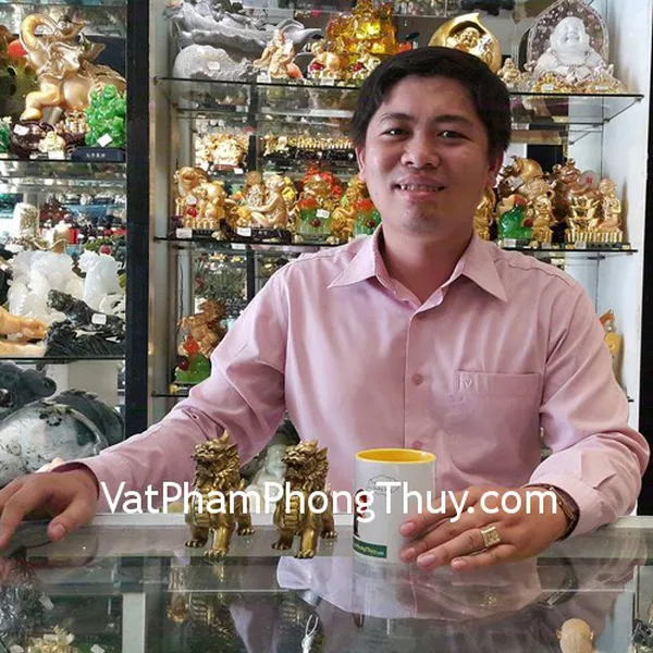 Anh Thụy - khách hàng mua tượng tỳ hưu đồng đứng D211