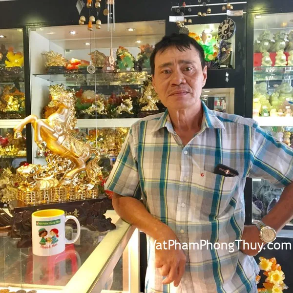 Anh Hưng - khách hàng mua tượng ngựa vàng trên như ý G101A