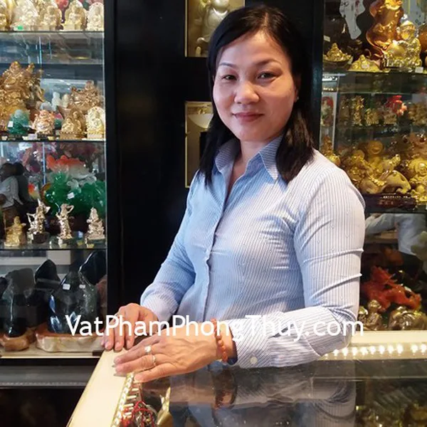 Chị Đoàn - Khách hàng mua Chuỗi mặt trời đỏ A+ S6363-1970
