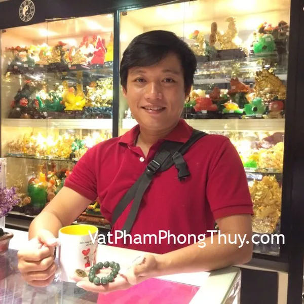 Anh Tín - khách hàng mua chuỗi phỉ thúy xanh đậm A+ 14li S6396, chuỗi phỉ thúy xanh nhạt nhỏ S6156