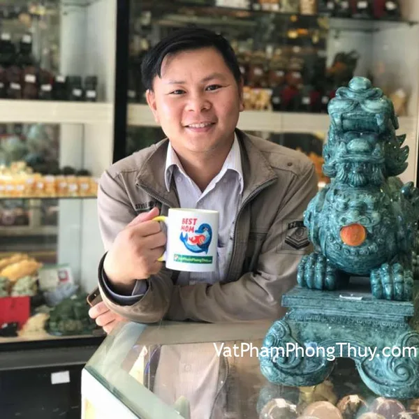 Anh Khởi - khách hàng mua tượng tỳ hưu vân ngọc xanh K089M