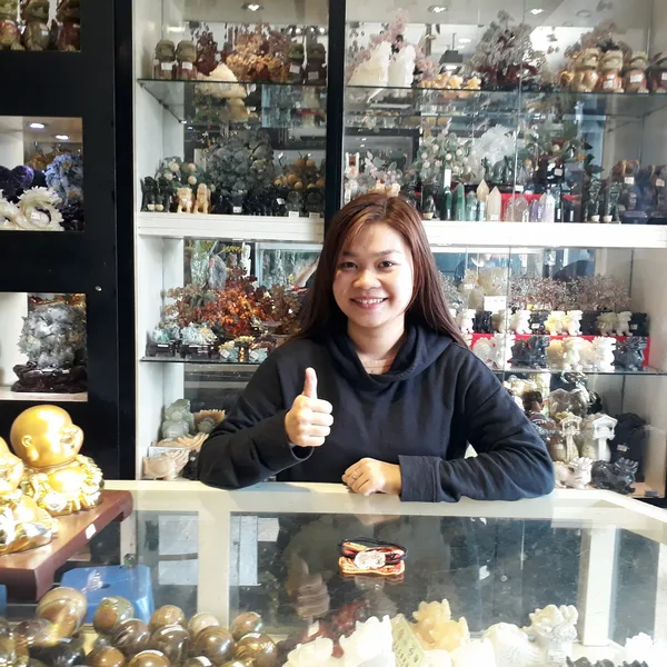 Chị Hiền - khách hàng mua Tỳ hưu vẩy rồng thạch anh vàng S764