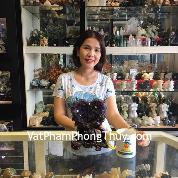 Chị Huệ - khách hàng mua Bông thạch anh tím trái tim H100-14364