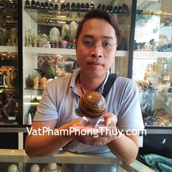 Anh Minh - khách hàng mua quả cầu đá mắt mèo M183