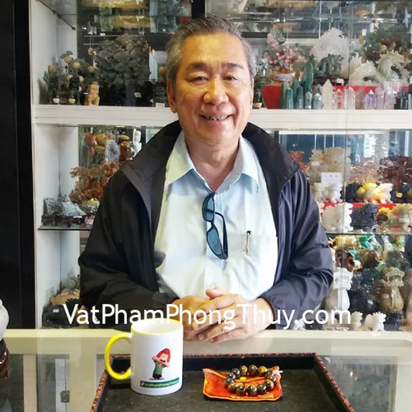 Chú Minh - khách hàng mua Chuỗi đá mắt mèo S6434