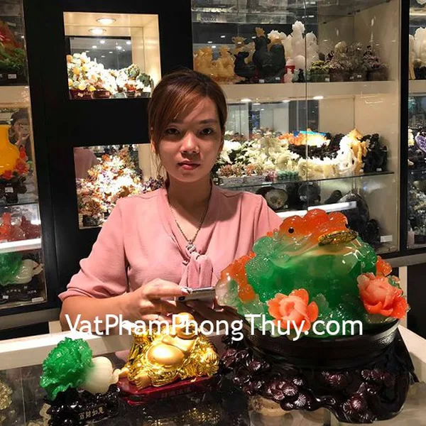 Chị Lan Anh- khách hàng mua thiềm thừ xanh, di lặc và bắp cải