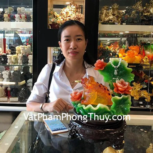 Chị Nga - khách hàng mua thiềm thừ trên sen C058A