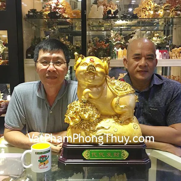 Anh Minh - khách hàng mua Vua heo vàng trên túi tiền vàng LN026