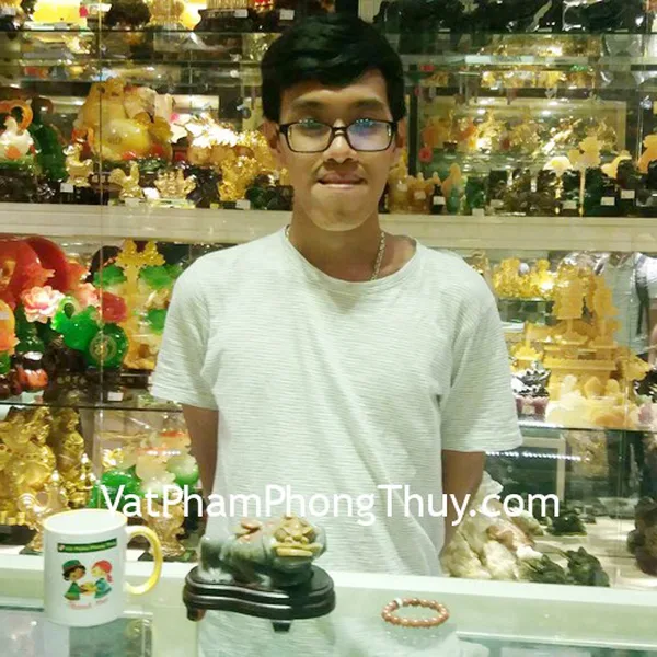 Anh Hiệp - khách hàng mua Thiềm thừ ngọc Hoàng long tam thể TT-HL-S4-7252, Chuỗi Phỉ thúy vàng nâu S6786