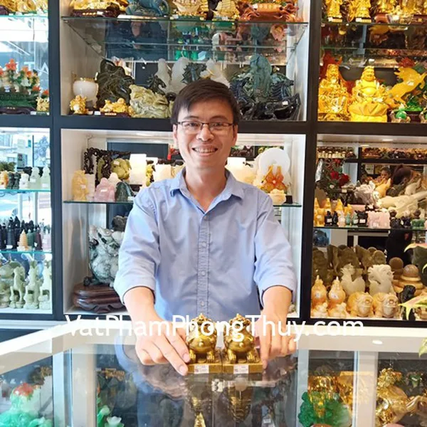 Anh Mạnh - khách hàng mua Tỳ hưu đồng có cánh ngồi đế vuông D320