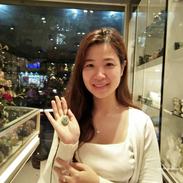 Chị Yến - Khách hàng mua Phật bản mệnh Phỉ Thúy xanh (Mẹo) S6865-3,tuổi (Ngọ) S6865-5,tuổi (Mùi + Thân) S6865-6.