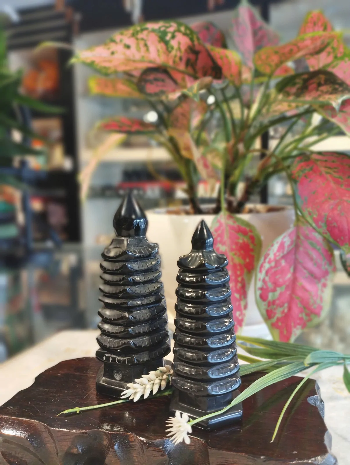 Tháp văn xương hắc ngà 9 tầng H059