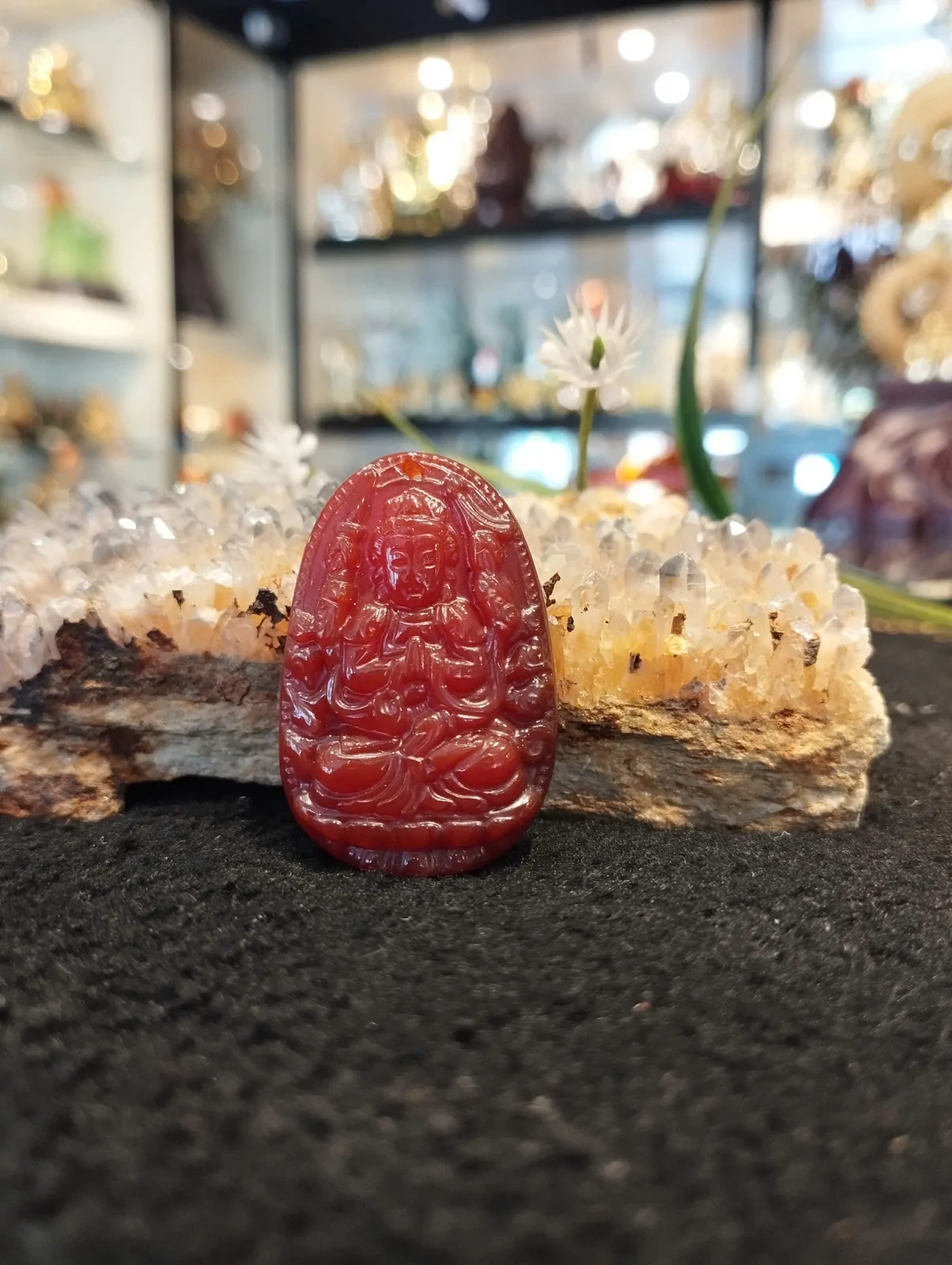 Phật bản mệnh đá mã não đỏ - Tý (Thiên Thủ Thiên Nhãn) S6337-1