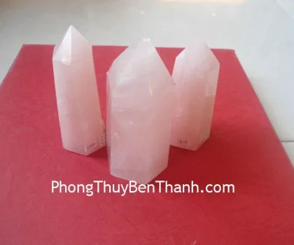 Trụ hình tháp đá thạch anh hồng K047-S5-546