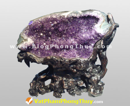 Đá quý Thạch Anh Tím, nguồn gốc, ý nghĩa và cách sử dụng theo Phong Thủy