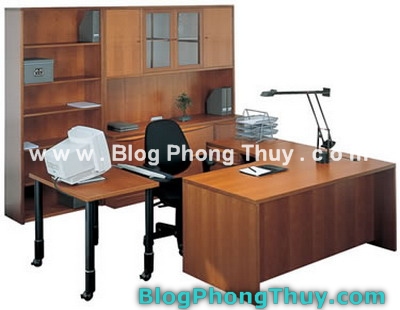 Đặt bàn làm việc để có sức khỏe tốt và kinh doanh phát đạt