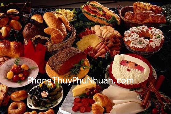 Tổ chức tiệc họp mặt