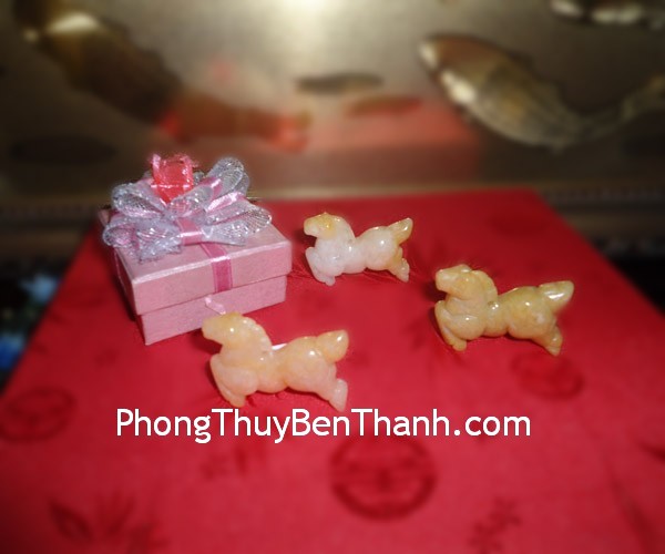 ngua-hoang-long-s122-3 ngua hoang long s122 3 Trưng bày ngựa tượng trưng cho chiến thắng