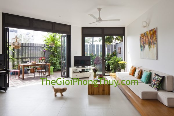 Phong thủy cho nhà có ban công là phòng khách chính