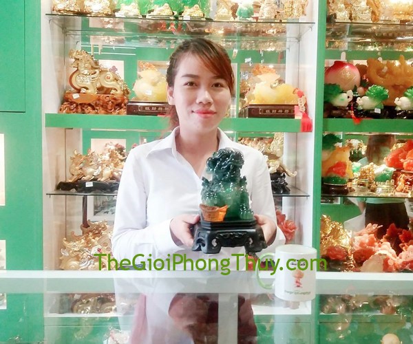 Vợ Chồng Anh Lộc - Khách hàng mua Tỳ hưu ngọc xanh chân có như ý FG164A