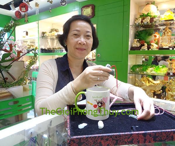 Cô Ngọc Anh - Khách Hàng mua Chuỗi Phỉ Thúy Tỳ Hưu treo FS6153, Phật quan âm ngọc phỉ thúy nhỏ FS6328 và Tỳ hưu ngọc Myanmar FS953