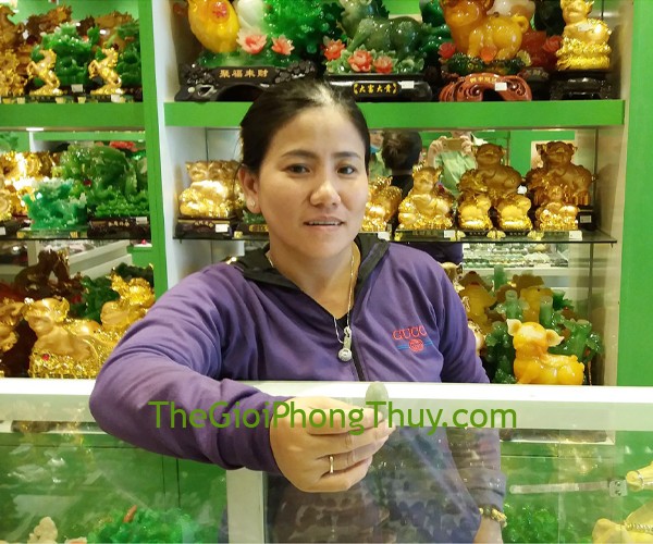 Chị Dung - Khách mua Phật bản mệnh Phỉ Thúy xanh đậm sắc xảo A+ Mão (Văn Thù Bồ Tát) FS6865-3