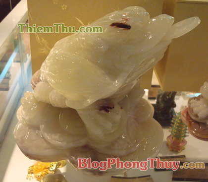 Thiềm Thừ ( thiền thừ, cóc 3 chân, cóc tài lộc, cóc ngậm tiền ) có tác dụng gì trong phong thủy? thiem thu coc 3 chan coc tai loc Thiềm Thừ ( thiền thừ, cóc 3 chân, cóc tài lộc, cóc ngậm tiền ) có tác dụng gì trong phong thủy?