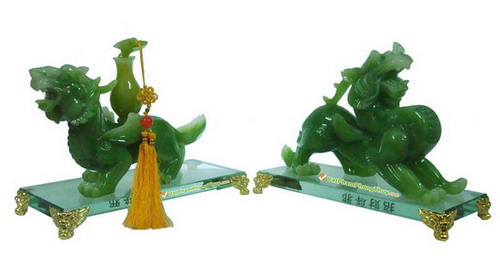 Những vật phẩm phong thủy hóa sát, trừ tà phổ biến P.1 j049 cap ty huu cong ho lo mau xanh 3 Những vật phẩm phong thủy hóa sát, trừ tà phổ biến P.1