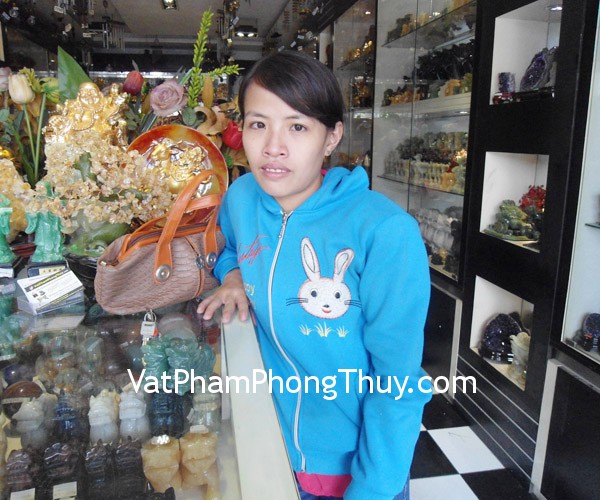 Chị Hương - khách hàng mua Tỳ hưu đá ngọc Đông Linh H067
