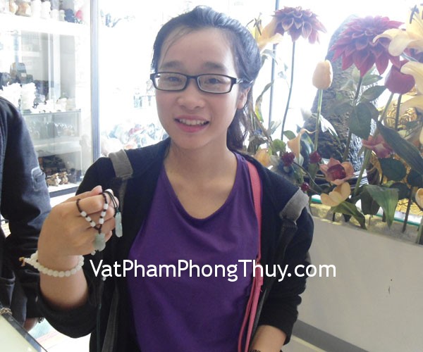 Chị Dung - khách hàng mua ve ngọc Phỉ thúy S5146