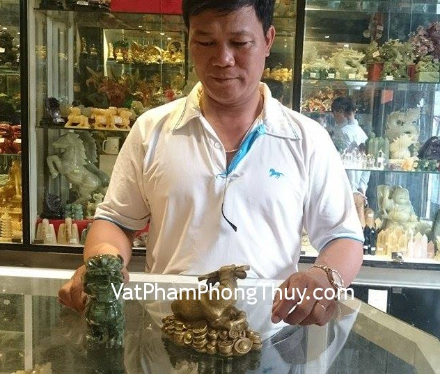 Anh Vạn - Khách hàng mua Tỳ hưu lam ngọc trung H017 và Trâu đồng D169